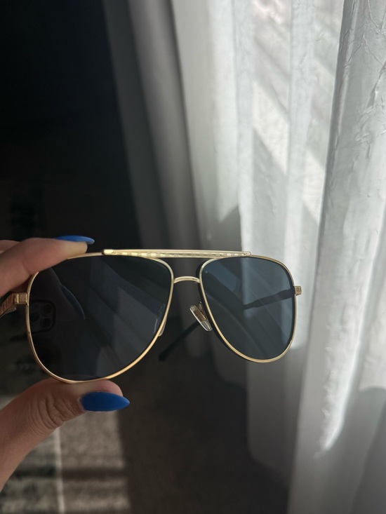 Louis Vuitton Other - Louis Vuitton Gold Aviator Sunglasses with Dark Lenses